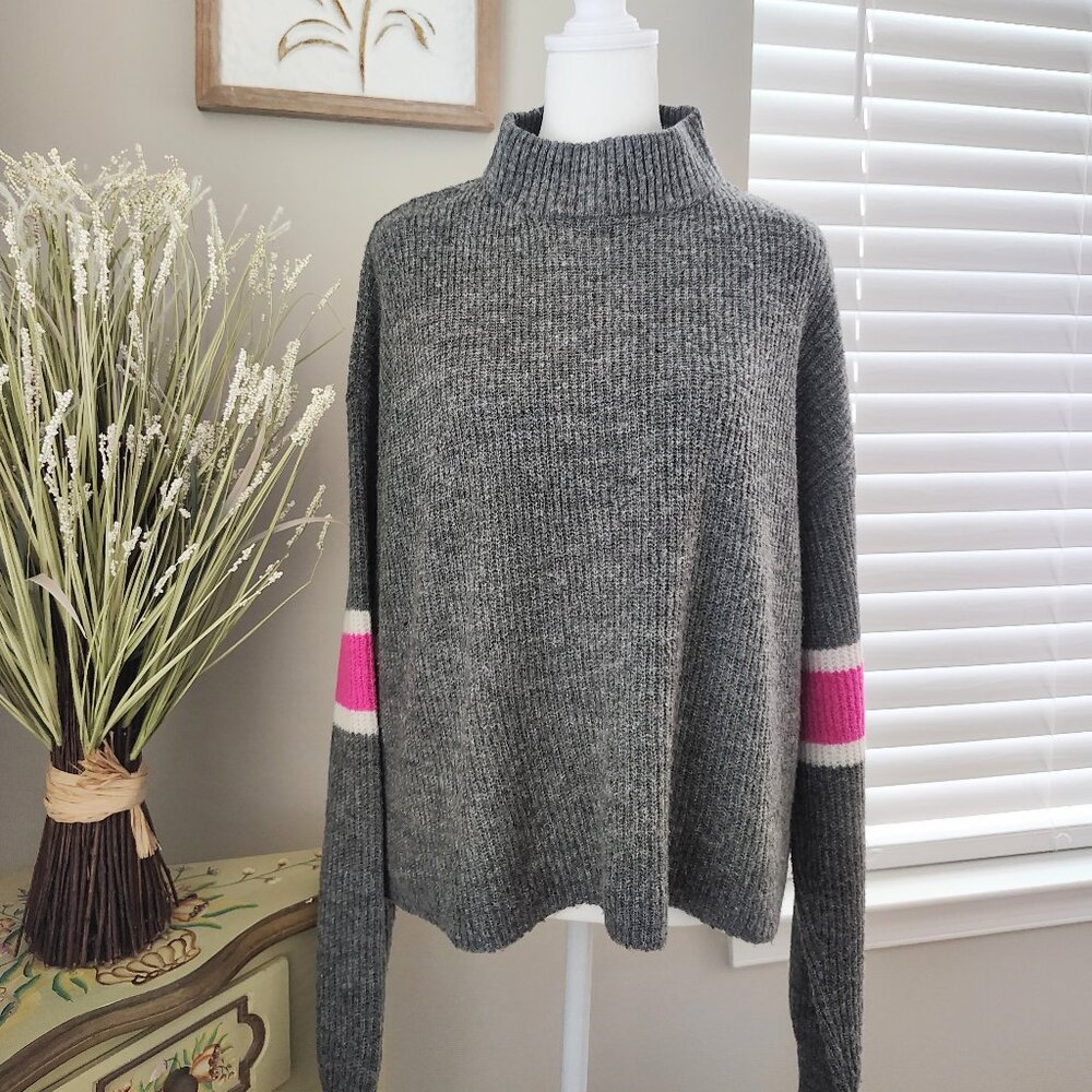 John + Jenn Turtle Neck - Oversized Sweater - Grey - Large